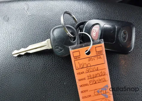 2016 Hyundai Elantra Se from USA, damaged, VIN 5NPDH4AE7GH739181